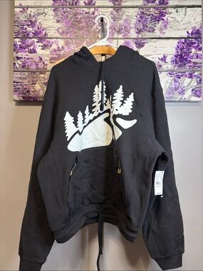 Reese Cooper Outdoor Supply Black Hoodie with White Forest Graphic - size M NWT